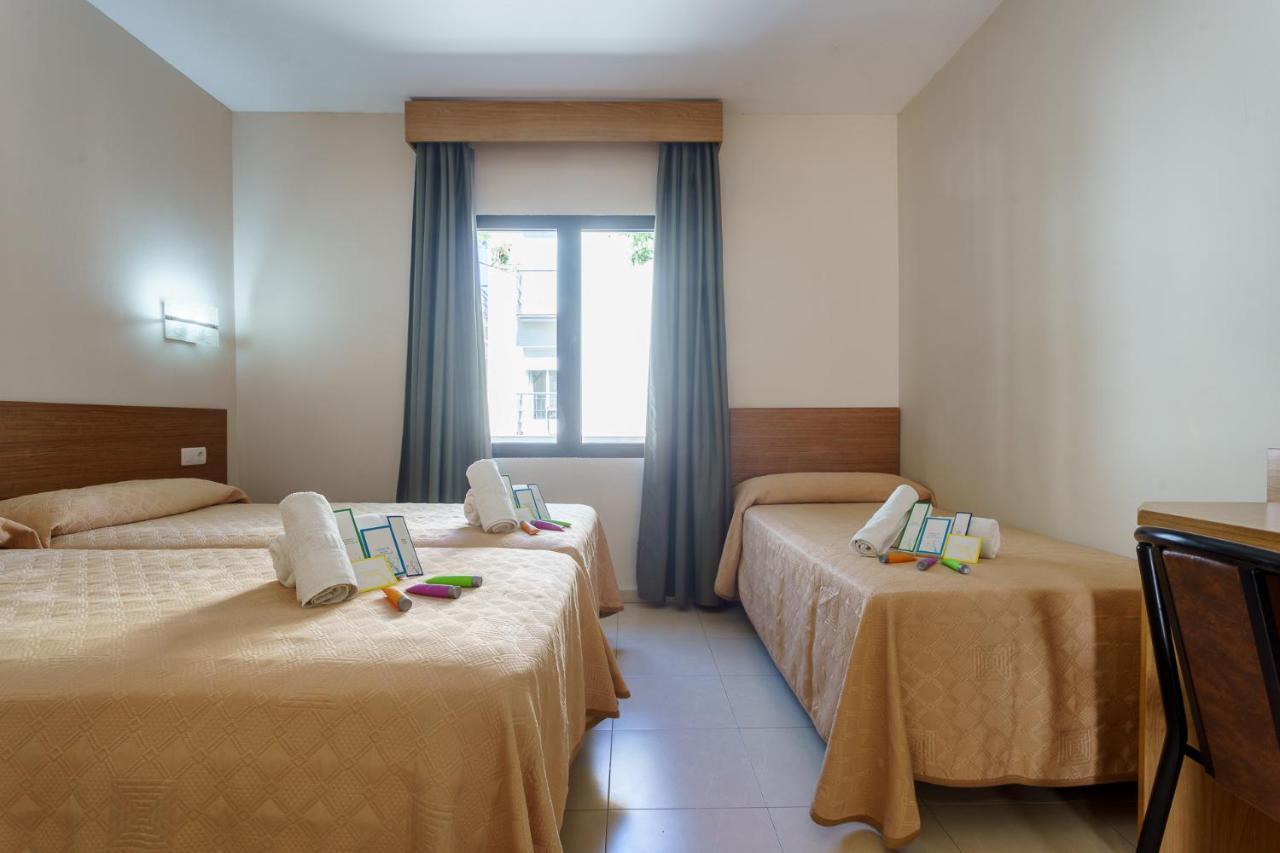 Hostal Costabella Powered By Faro Homes Fuengirola Exterior photo